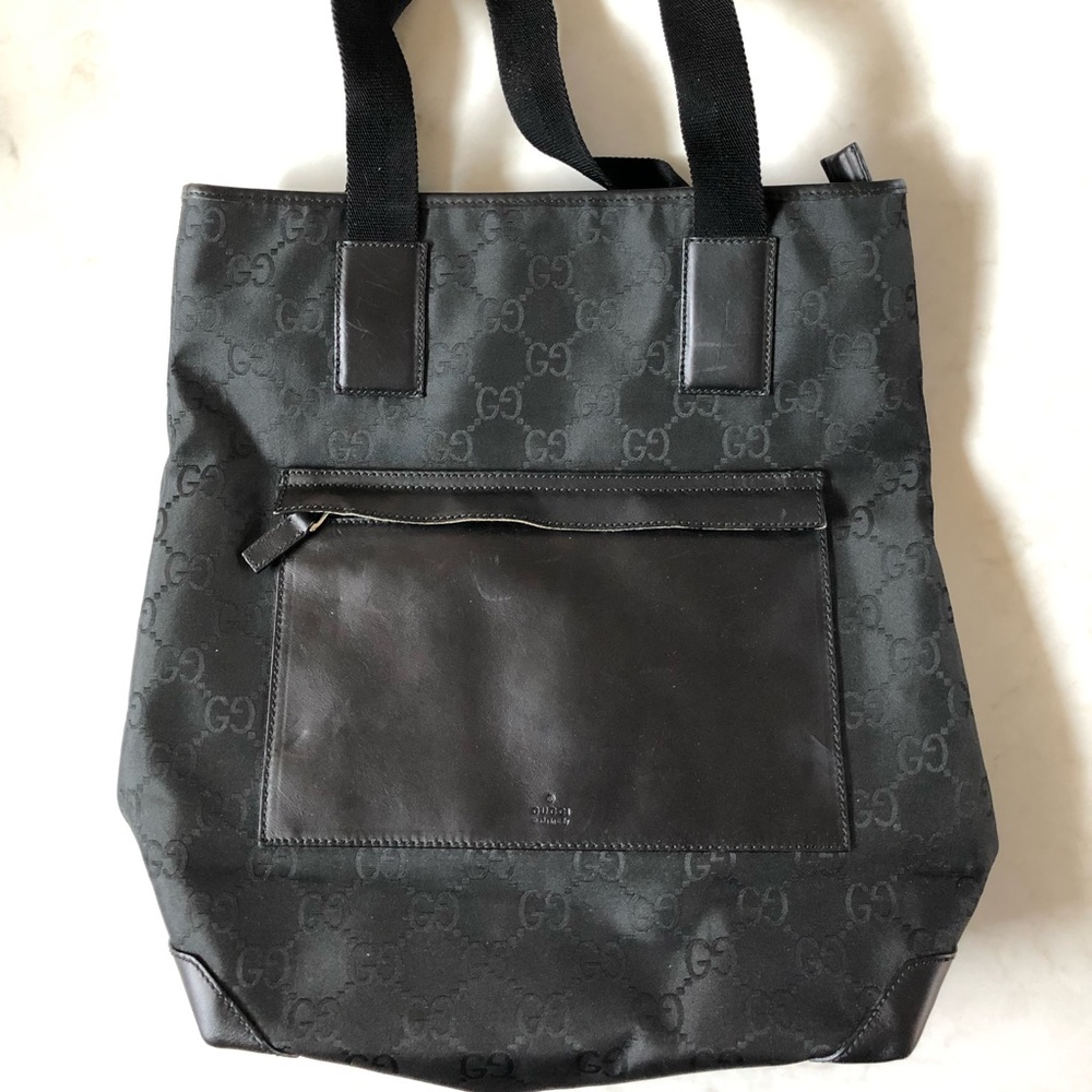 Authentic Gucci tote bag in black